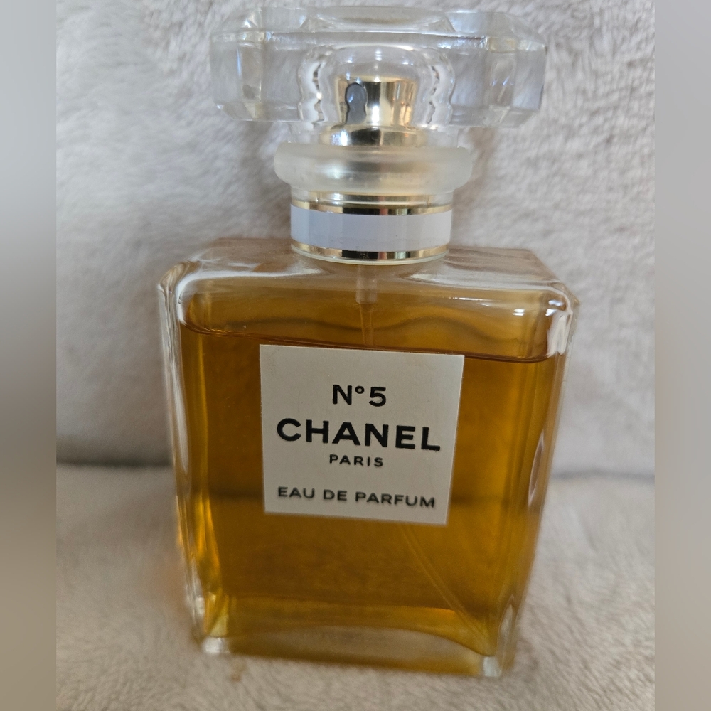 Chanel No. 5 Eau de Parfum, F